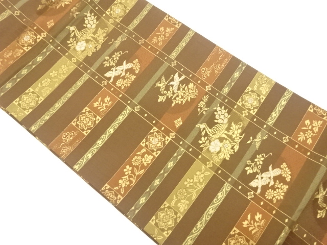 横段に丸・孔雀・鳥・花模様織出し名古屋帯